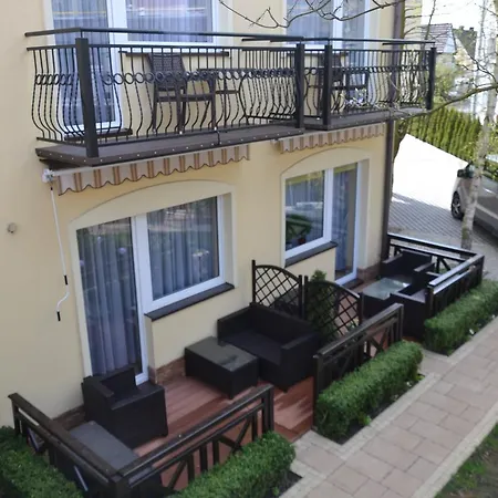 Helena Bed & Breakfast 3*
